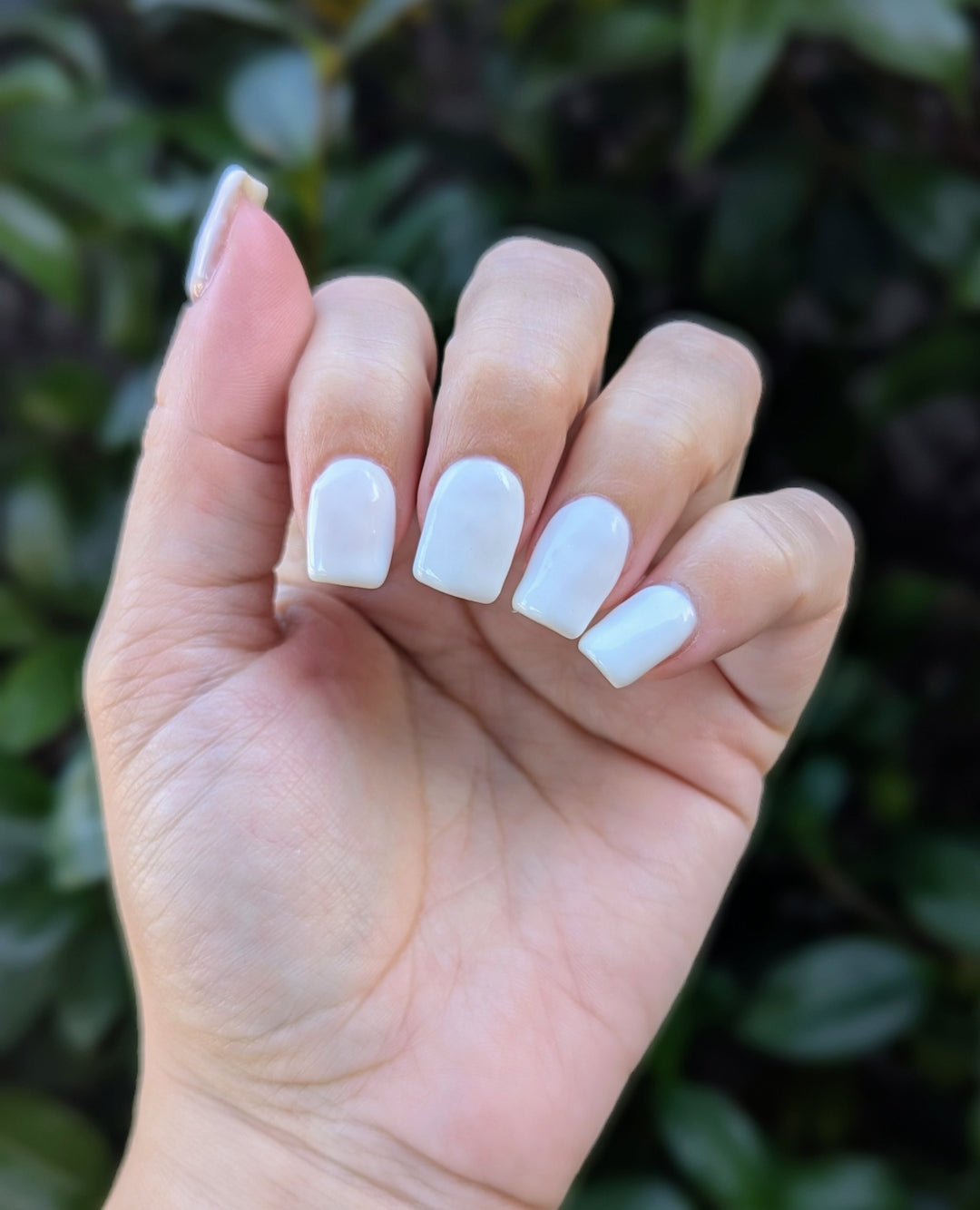 Day 8 - Icy Illusion (Glow) (Gel)