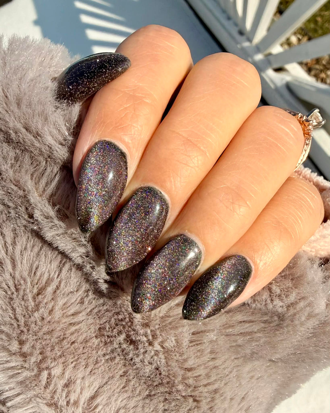 Gaze Locked (Magnetic) (Gel)