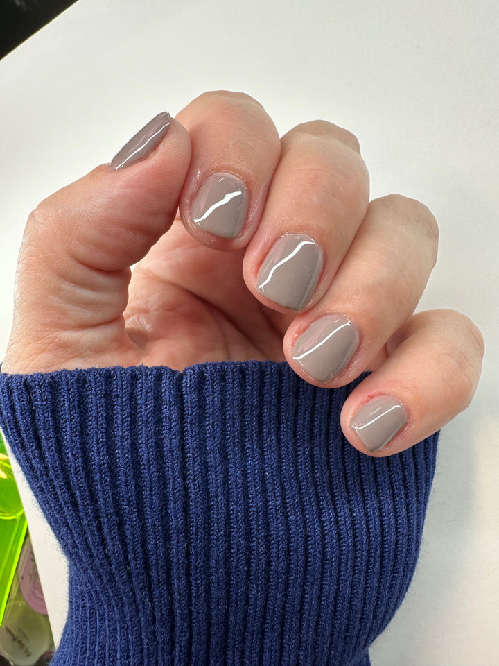 Spy In Stilettos (Gel)