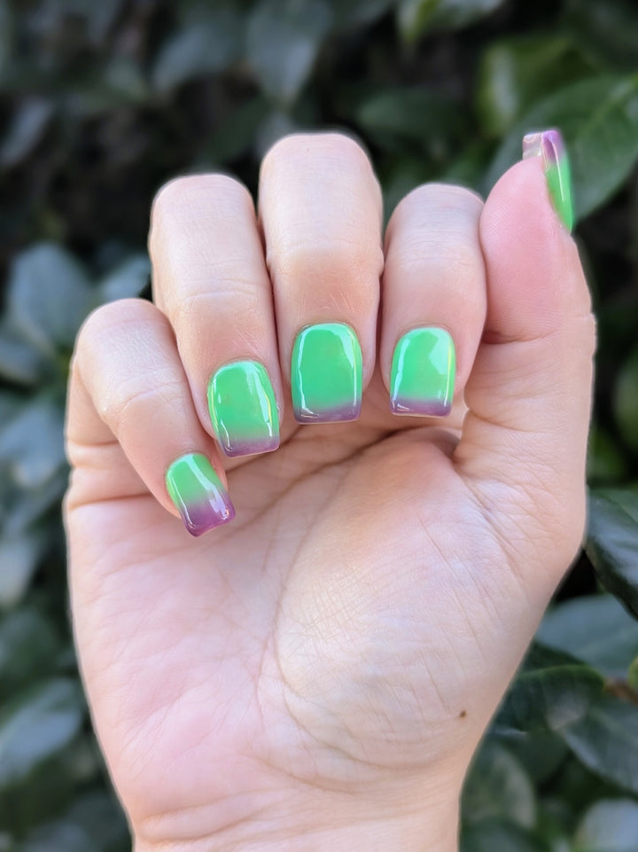 Day 6 - Shifty Little Thing (Gel)