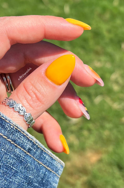 HAPPY HAYRIDE (GEL)