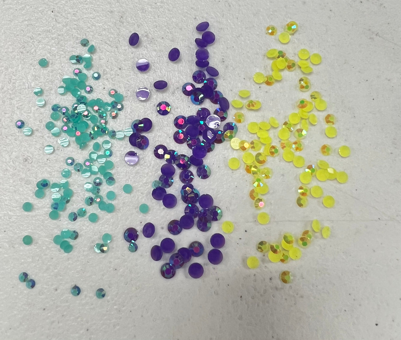 PEPPI GEMSTONES - NAIL CRYSTALS