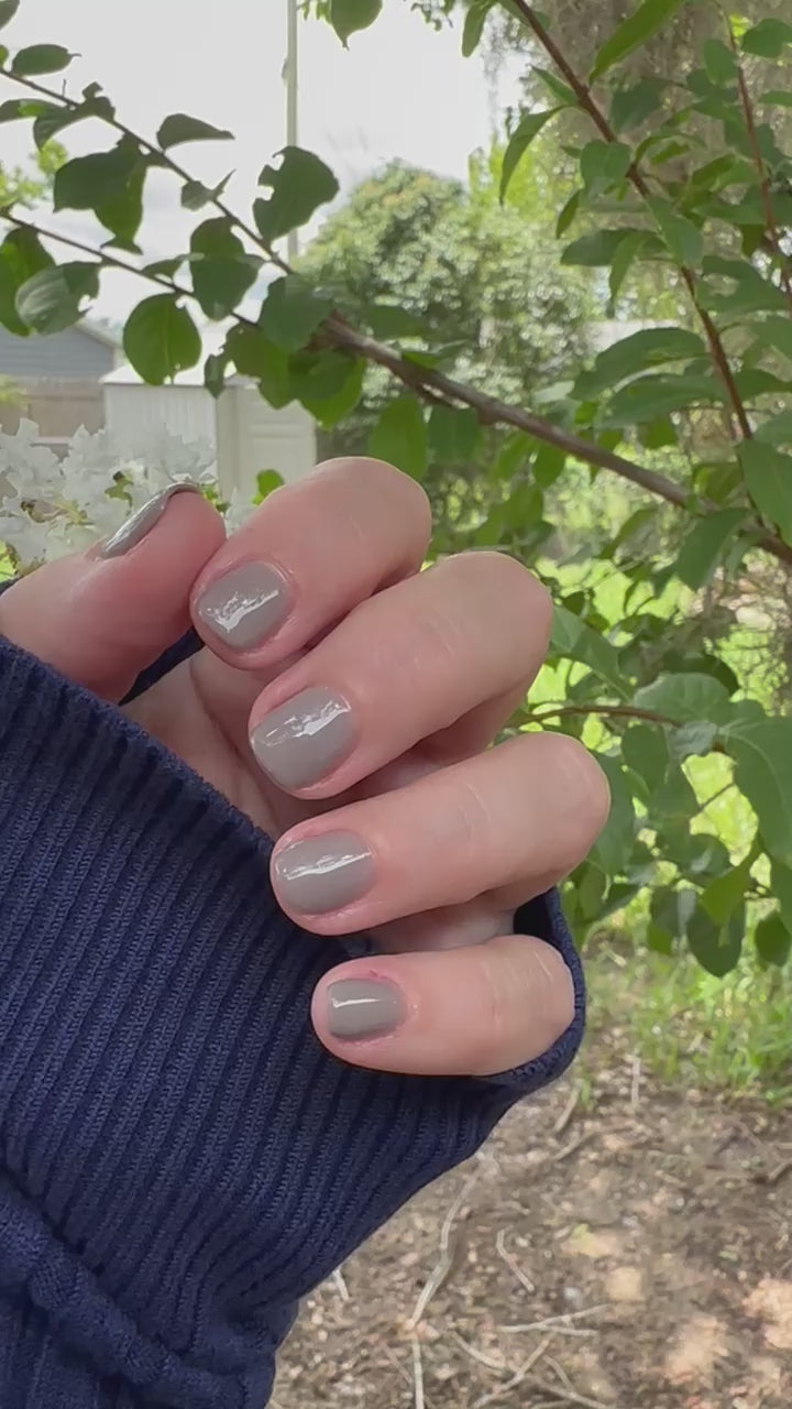 Spy In Stilettos (Gel)