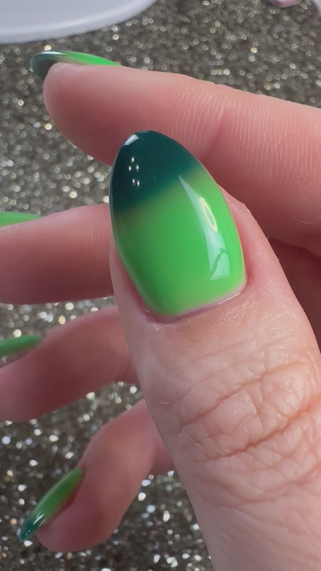 WHO AM I? (GEL)