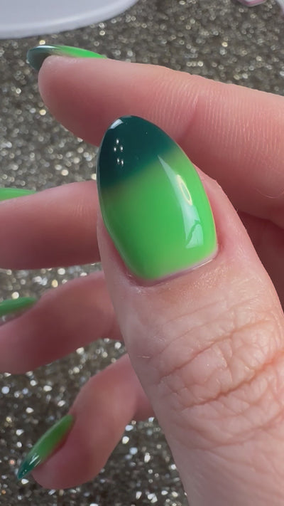 WHO AM I? (GEL)