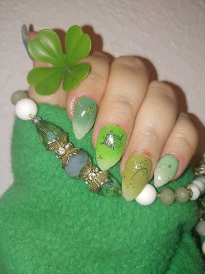 A LITTLE GLAM (GEL)
