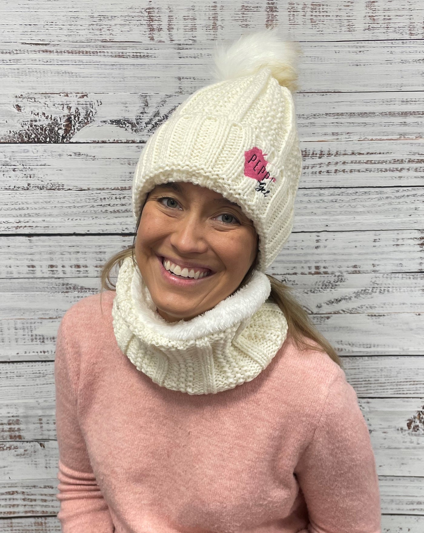 PEPPI HAT & SCARF