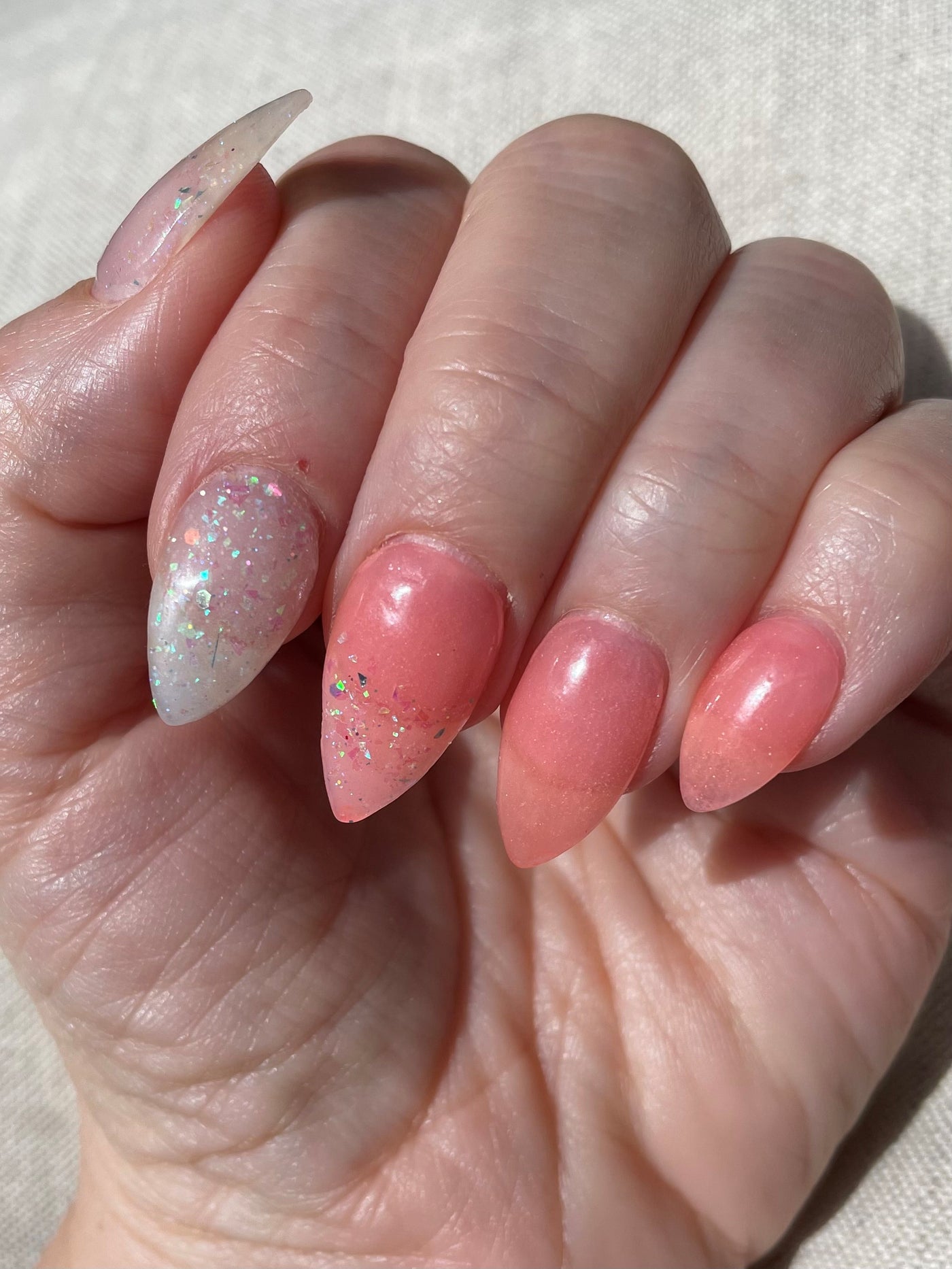 LIFE IS BEAUTIFUL - Peppi Gel
