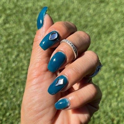 NAIL CRYSTALS - SILVER MULTI SHAPE